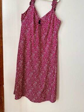 Sienna Sky Junior’s Medium Polka Dot Midi Dress Sweetheart Neck. Smocked Back
